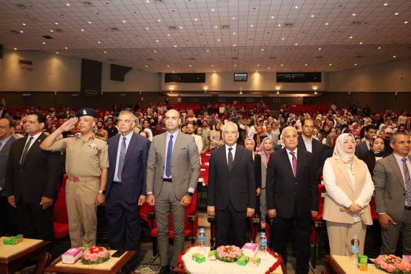 رئيس جامعة المنيا يشهد مهرجان حصاد التربية النوعية 2025