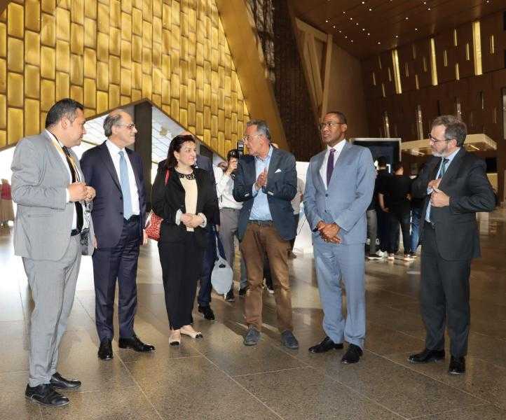 ولي عهد ”الفجيرة” ونائب مدير صندوق النقد الدولي ومسؤولون بالصندوق يزورون المتحف المصري الكبير