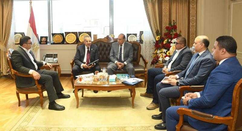 وزير الإسكان ومحافظ جنوب سيناء يتابعان المشروعات المشتركة بالمحافظة