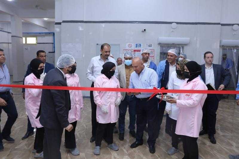 وزير الصناعة يفتتح مصنع الرضوان الدولي لإنتاج كباسات أجهزة التبريد وخط الإنتاج الثاني لمصنع ”سيتي فودز” للصناعات الغذائية