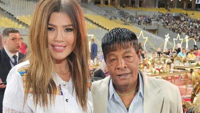 ابن البلد الجدع.. رانيا فريد شوقي تعلق على صورتها مع عبدالباسط حمودة