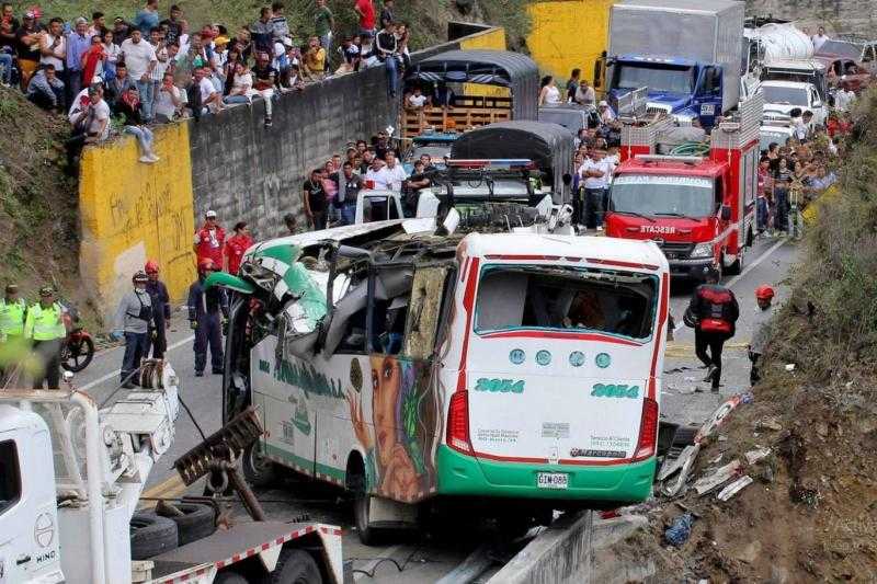 مصرع 10 أشخاص في حادث حافلة خلال رحلة لطلاب جامعيين في كولومبيا