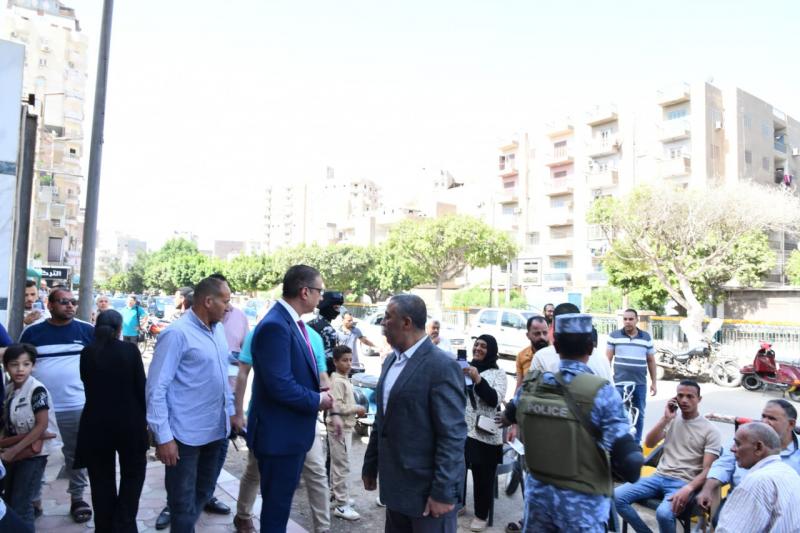 خط أحمر