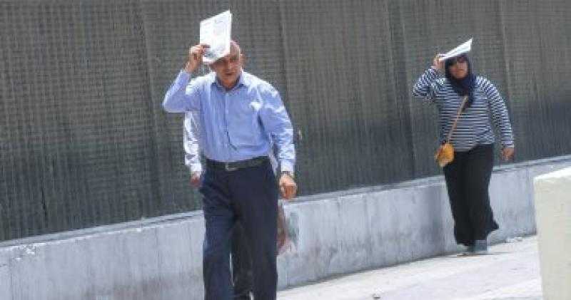 اليوم ذروة الموجة شديدة الحرارة والعظمى بالقاهرة 40 درجة وتحذير هذه الشواطئ