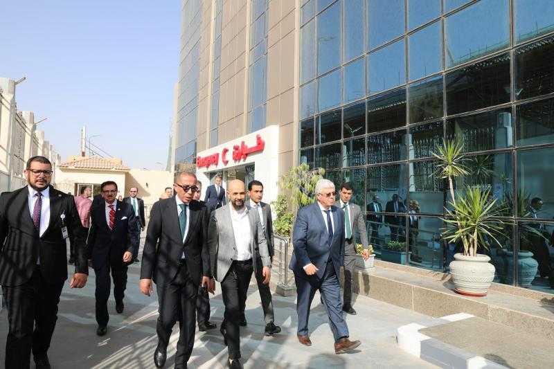 على هامش اجتماع مجلس الجامعات الخاصة.. وزير التعليم العالي يتفقد مستشفى سعاد كفافي الجامعي