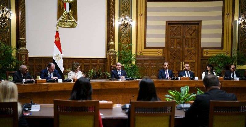 خط أحمر