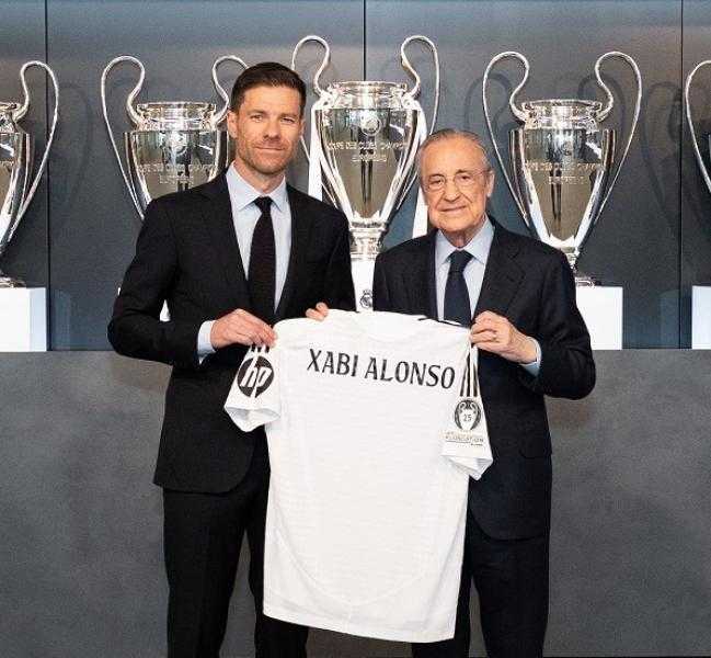 أول تعليق من تشابي ألونسو بعد توليه تدريب ريال مدريد
