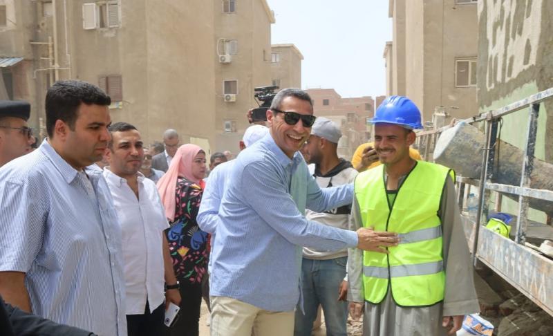 محافظ السويس يتفقد أعمال تطوير مدينة السادات.. صور