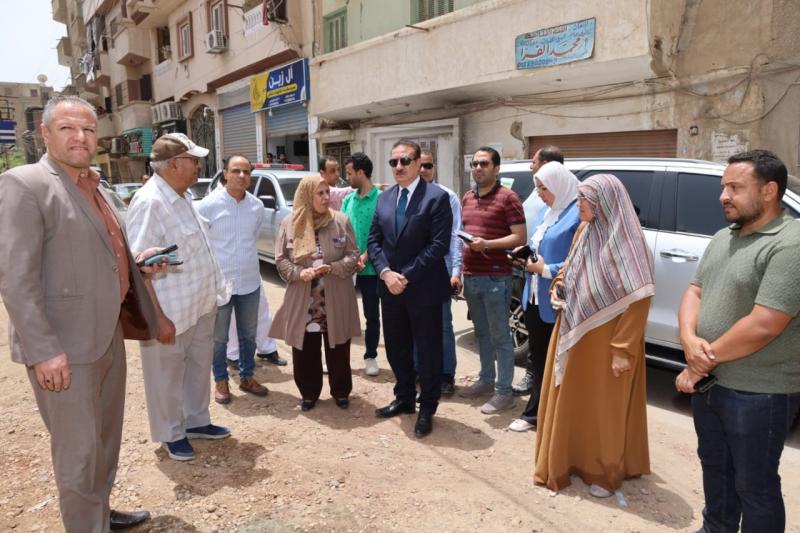 محافظ المنوفية يتابع إنشاءات مدرستي أم المؤمنين الإعدادية والأزهار الإبتدائية بمنوف.. صور