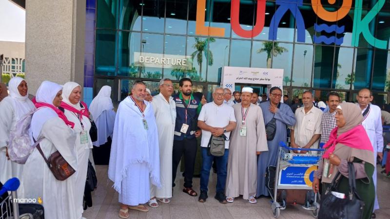 انطلاق أول فوج من حجاج الجمعيات الأهلية بالأقصر نحو الأراضي المقدسة.. صور