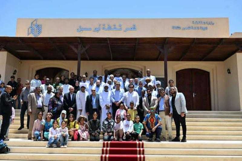 وزير الثقافة يوجّه بزيادة الأسابيع الثقافية لأبناء المناطق الحدودية ضمن مشروع ”أهل مصر”