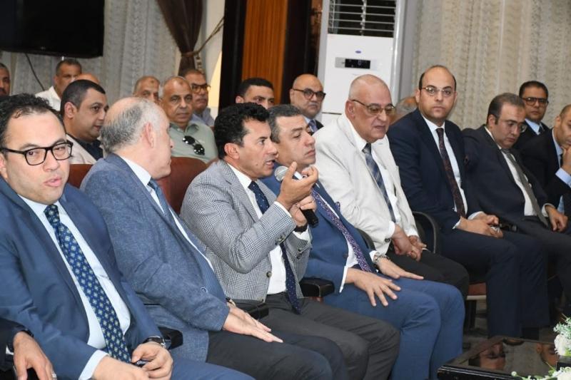 وزير الشباب والرياضة يشهد اللقاء التعريفي للانتخابات الإلكترونية للهيئات الرياضية