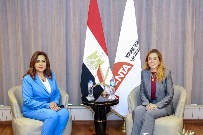 وزيرة التنمية المحلية تشارك في المقابلات الشخصية لبرنامج المرأة تقود للتنفيذيات بالأكاديمية الوطنية للتدريب