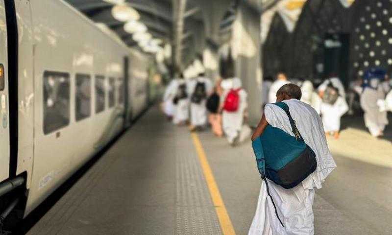 قطار الحرمين السريع ينفذ 140 رحلة يوميا لنقل أكثر من مليوني حاج