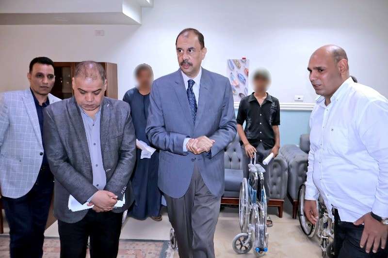 خط أحمر
