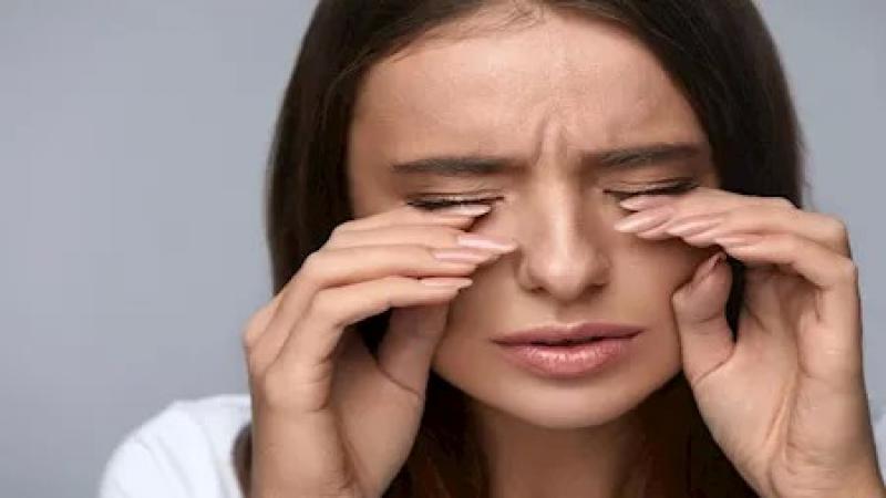 أحمى نفسك من حساسية العين أثناء موجة الحر