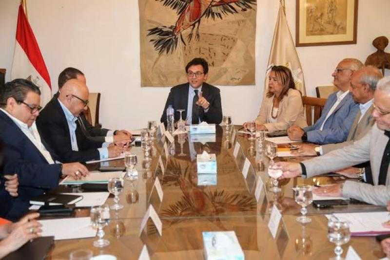 هنو: افتتاحات مرتقبة لقصور الثقافة.. وتجهيز 45 كشك ضمن مشروع “كتابك” في قرى حياة كريمة