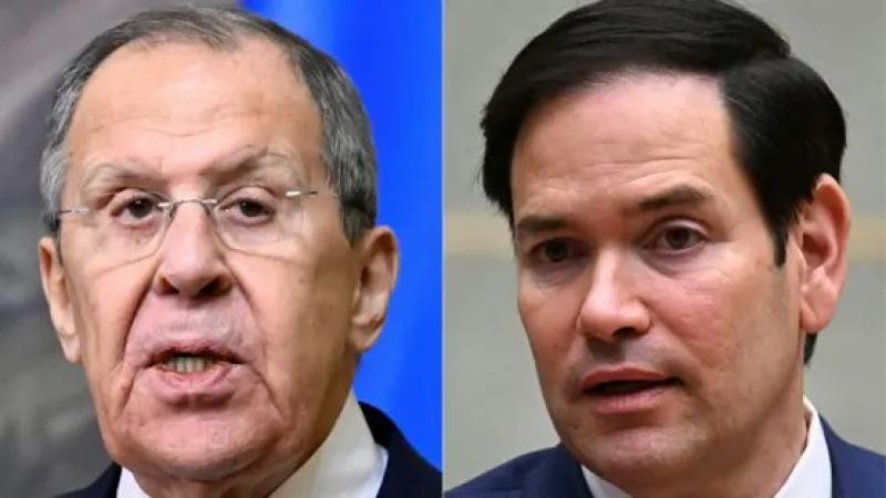 وزير الخارجية الأمريكي يطالب نظيره الروسي بإجراء محادثات مع أوكرانيا ”بحسن نية”