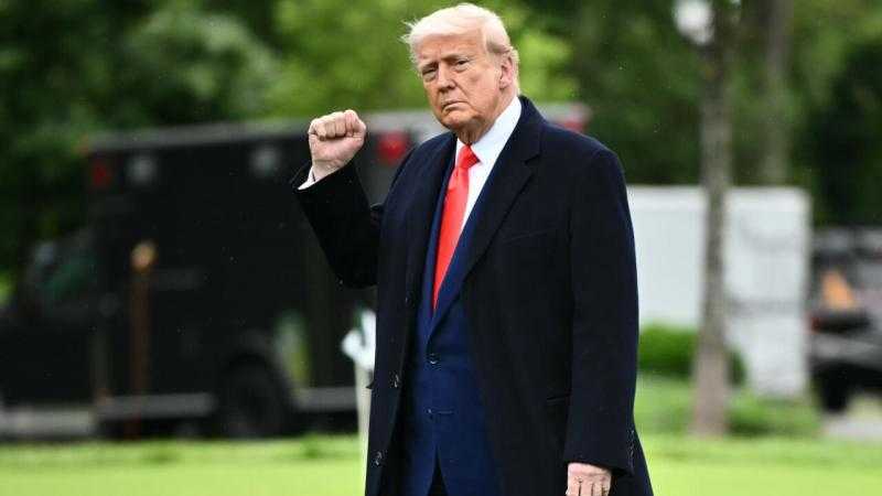 القضاء الأمريكي يُقيّد سلطات ترامب: رسومه الجمركية على الصين ”تجاوز دستوري”