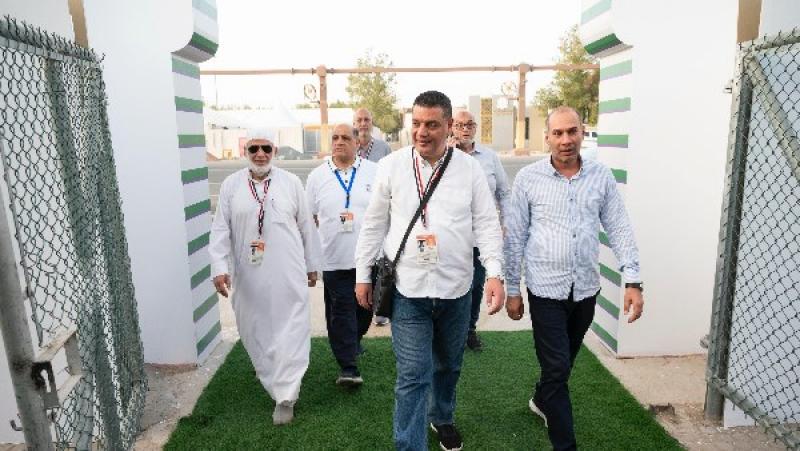 خط أحمر