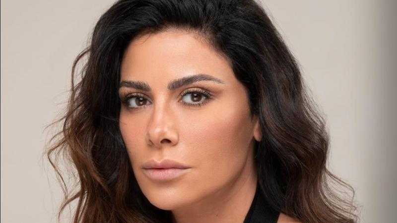 صبا مبارك تخطف الأنظار بإطلالة كاجوال على إنستجرام