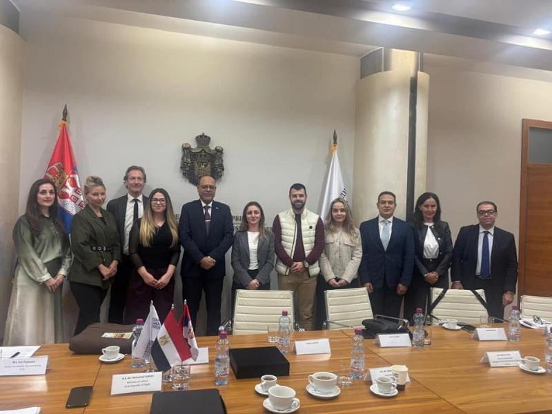وزير العمل يستكمل لقاءاته في صربيا بإجتماع مع رئيس غرفة التجارة والصناعة