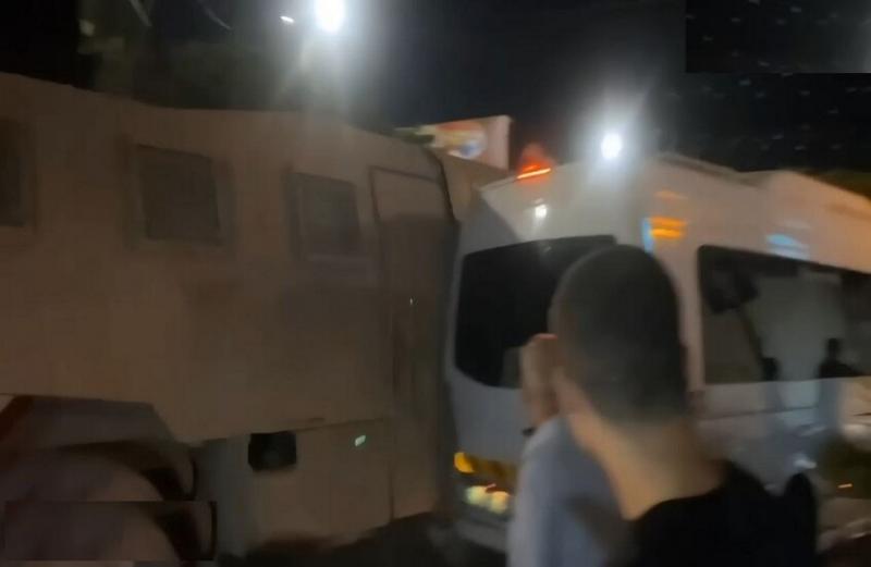 خط أحمر