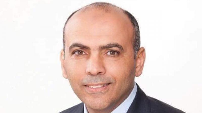 خط أحمر