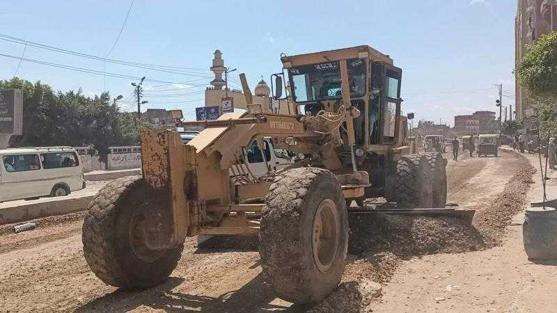 رصف شارع الجيش في دسوق بتكلفة 9.5 مليون جنيه