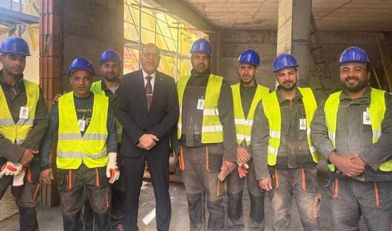 وزير العمل يبحث مع شركة بصربيا توفير عمالة مصرية في هذه المجالات