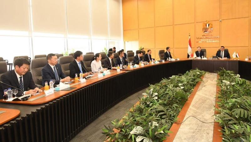وزير الإسكان يستقبل نائب وزير الاسكان الصيني لبحث مجالات التعاون المشترك