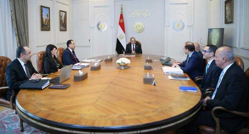 الرئيس السيسي يطلع على جهود وزارة قطاع الأعمال إزاء شركة النصر للسيارات
