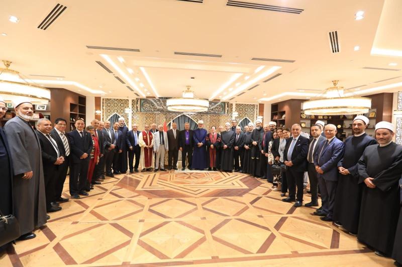 المفتي يستقبل رئيس الطائفة الإنجيلية والوفد المرافق له للتهنئة بمناسبة عيد الأضحى المبارك |صور