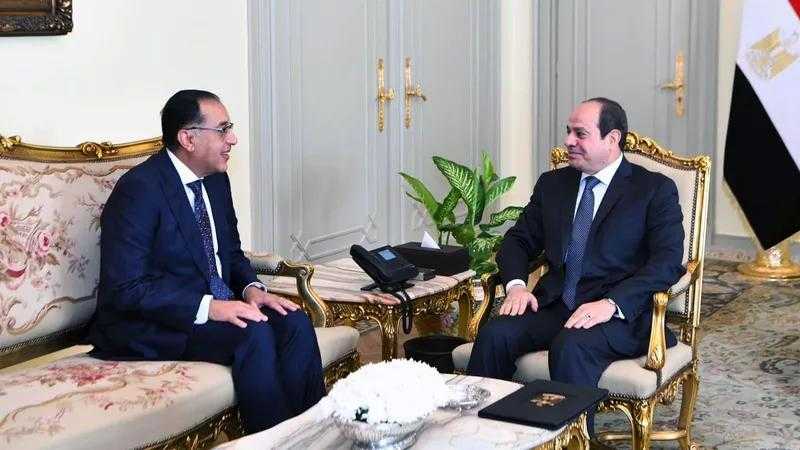 رئيس الوزراء يهنئ الرئيس السيسي بعيد الأضحى المبارك