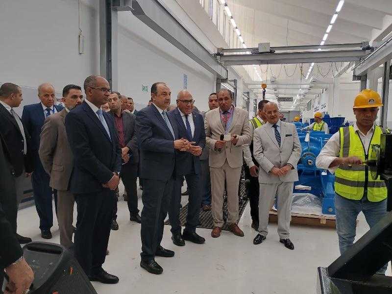 نائب وزير الإسكان يُشارك بورشة عمل بمصنع المحركات بعنوان ”رقمنة وتصنيع قطع الغيار بأحدث تقنيات الطباعة”