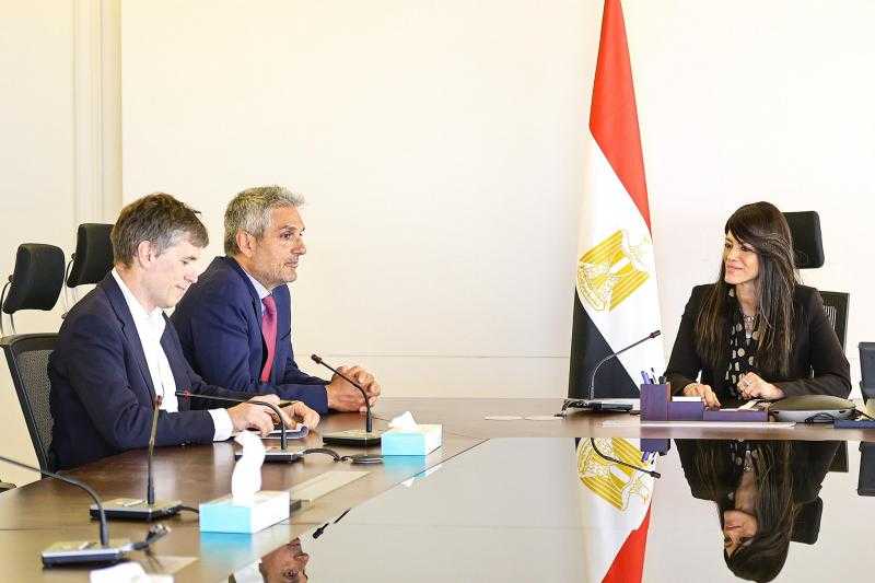 وزيرة التخطيط تلتقي وفد «جولدمان ساكس» لاستعراض جهود الحكومة لتمكين القطاع الخاص وزيادة الاستثمار