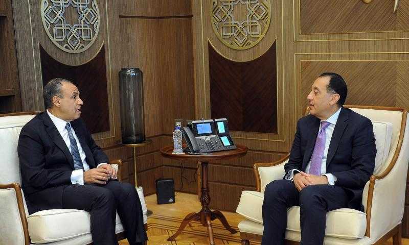 مدبولي يبحث مع وزير الخارجية جهود تنفيذ تكليفات القيادة السياسية في الملفات ذات الأولوية