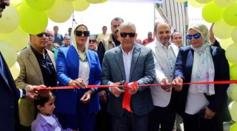 محافظ الإسماعيلية يفتتح سوق اليوم الواحد لتوفير السلع للمواطنين بأسعار مخفضة
