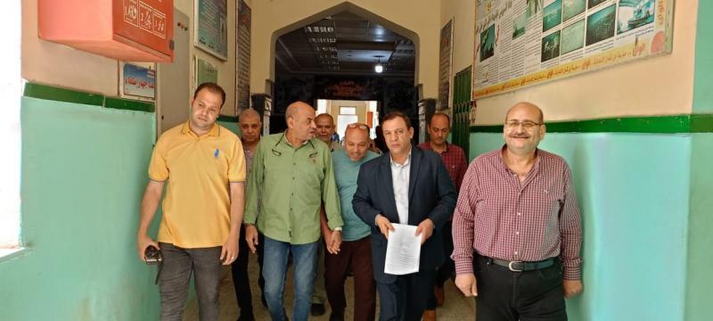 وكيل تعليم الدقهلية يتفقد أعمال تصحيح وتقدير الدرجات للشهادة الإعدادية