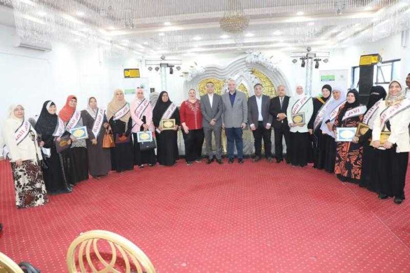 محافظ بني سويف ومؤسسة العربي عضو التحالف الوطني يكرمان الأمهات المثاليات