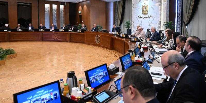 ”شيمي” يستعرض تطوير شركات الغزل والنسيج.. و”مدبولي” الشراكة مع القطاع الخاص تحافظ على الاستثمارات التي تم ضخها