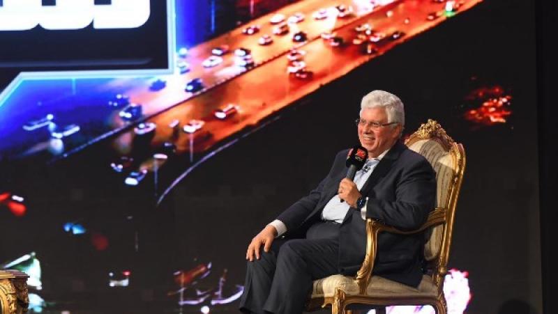 خط أحمر