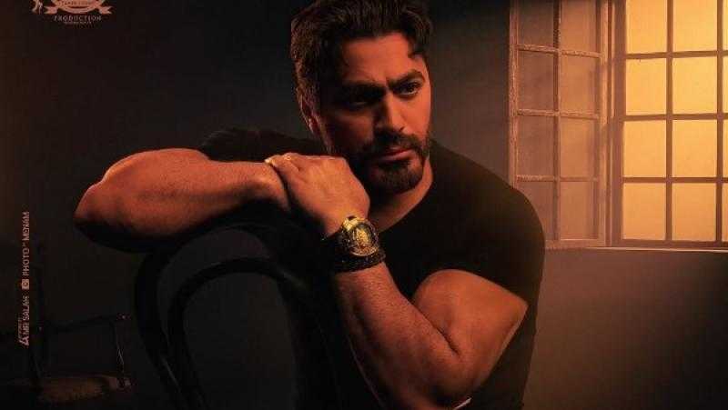 حلال فيك.. تامر حسني يعلن موعد طرح رابع أغاني ألبومه