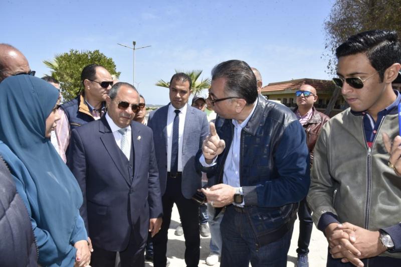 في أول أيام عيد الأضحى.. محافظ بورسعيد يتفقد مستشفى “الحياة” ببورفؤاد| صور