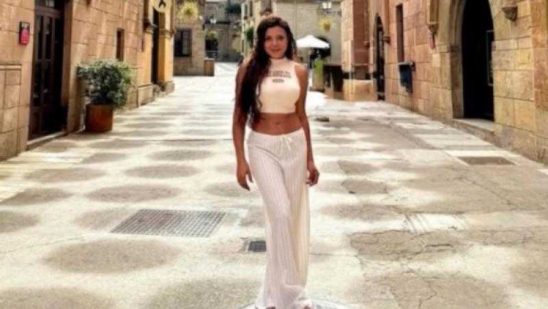 باللون الأبيض.. ناهد السباعي تثير الجدل بإطلالة جريئة