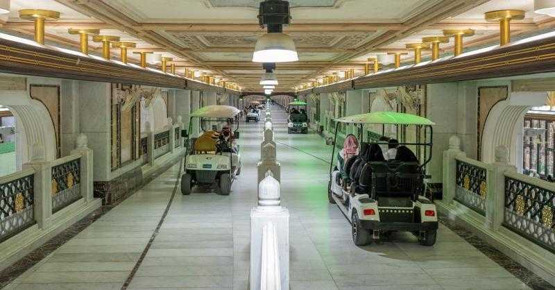 هل يجوز الطواف والسعي بسيارات الجولف؟.. أحد مشايخ الحرمين يجيب