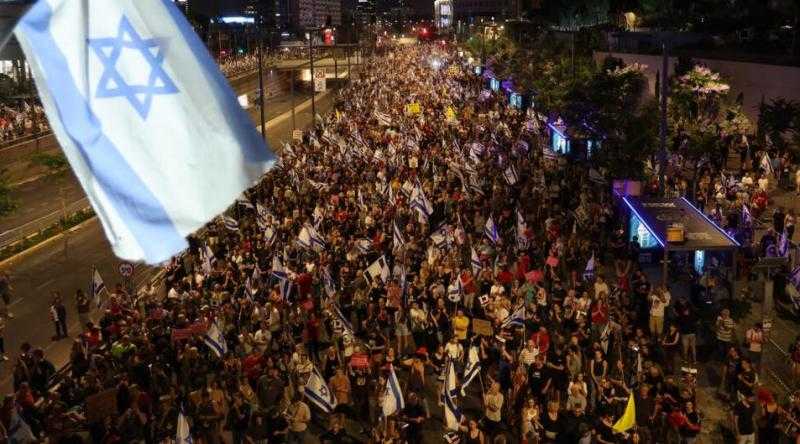 مظاهرة حاشدة في تل أبيب تطالب بإنهاء الحرب على غزة وإعادة الأسرى