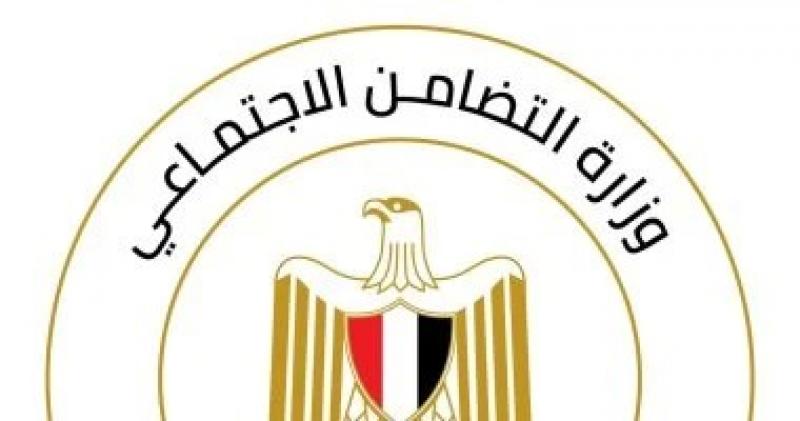 وزيرة التضامن: صرف 100 ألف جنيه ومعاش استثنائي لأسرة السائق شهيد الشهامة