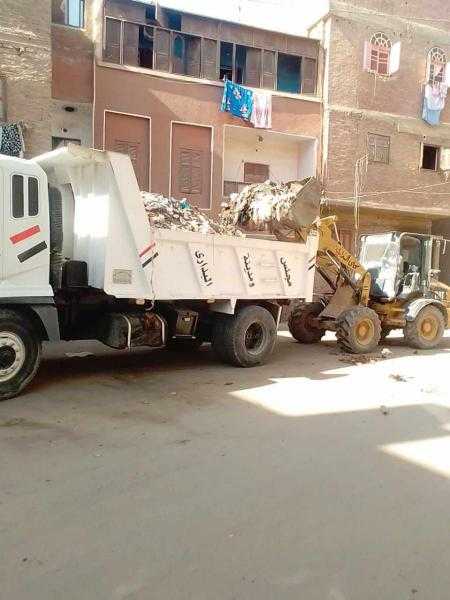 خلال إجازة عيد الأضحى.. رفع 930 طنا من المخلفات وتكثيف حملات النظافة في أسيوط