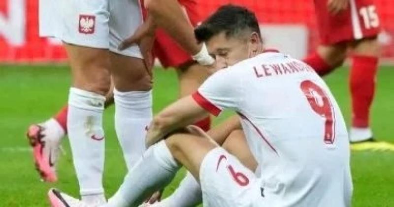 ليفاندوفسكي يكشف كواليس الابتعاد عن منتخب بولندا
